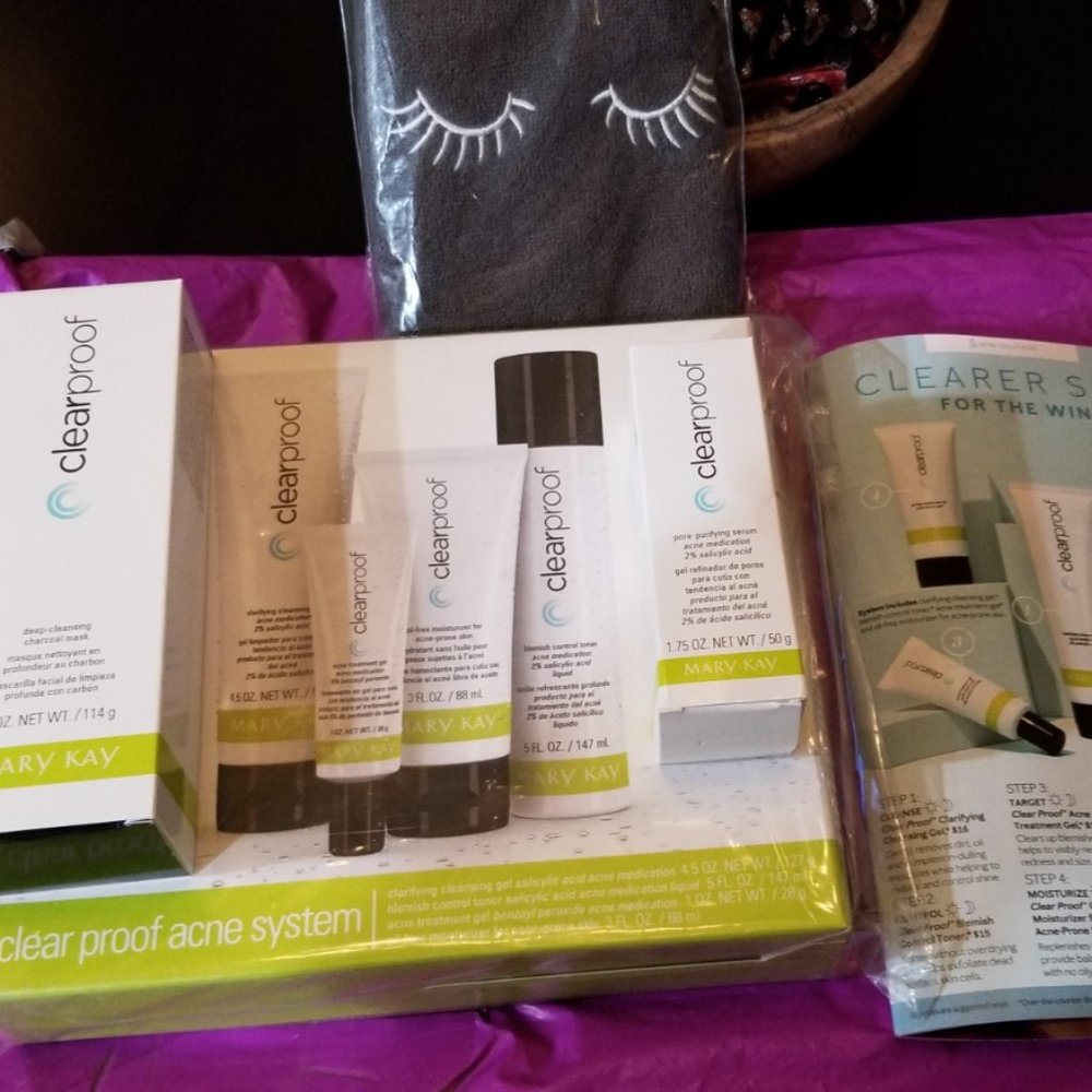 Acne Clear proof set MaryKay